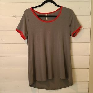 LuLaRoe Small Classic Tee